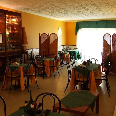 Nespolo D'oro Hotell