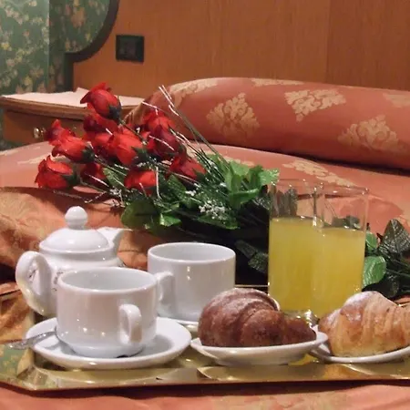 Nespolo D'oro Hotell
